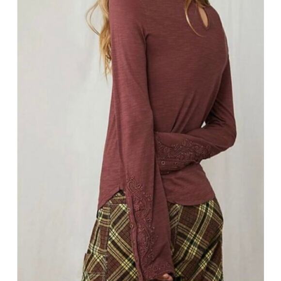 Free People We The Free Woomens Hooked On You Top Size S Cotton Embroid Burgundy - Picture 2 of 11